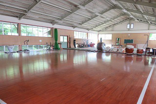 大田小学校グラウンド横の武道場