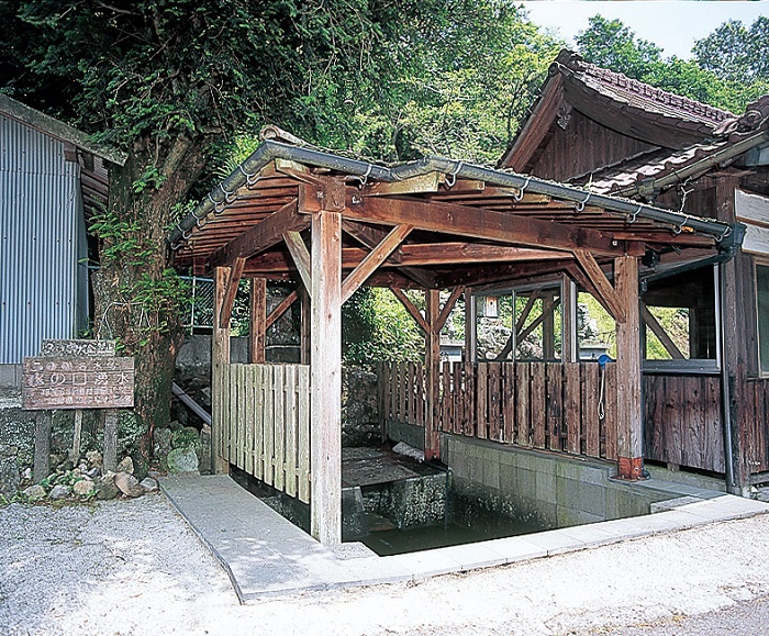 水の口湧水