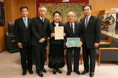 認定証交付式の写真