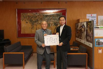 後藤さんと永松市長の写真