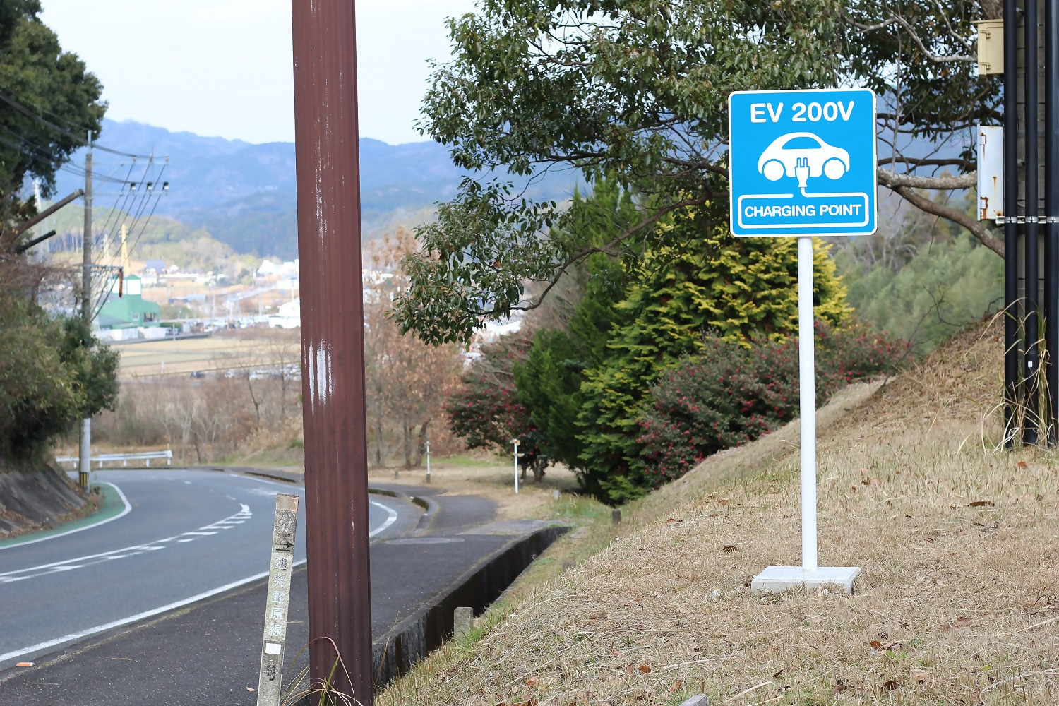 杵築市役所山香庁舎駐車場充電器