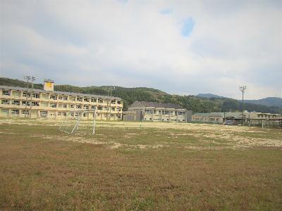 大田小学校校庭